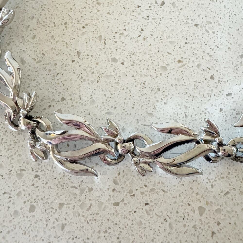 Bergere Silver Tone Metal Choker Collar‎ Leaf Necklace - Picture 4 of 10